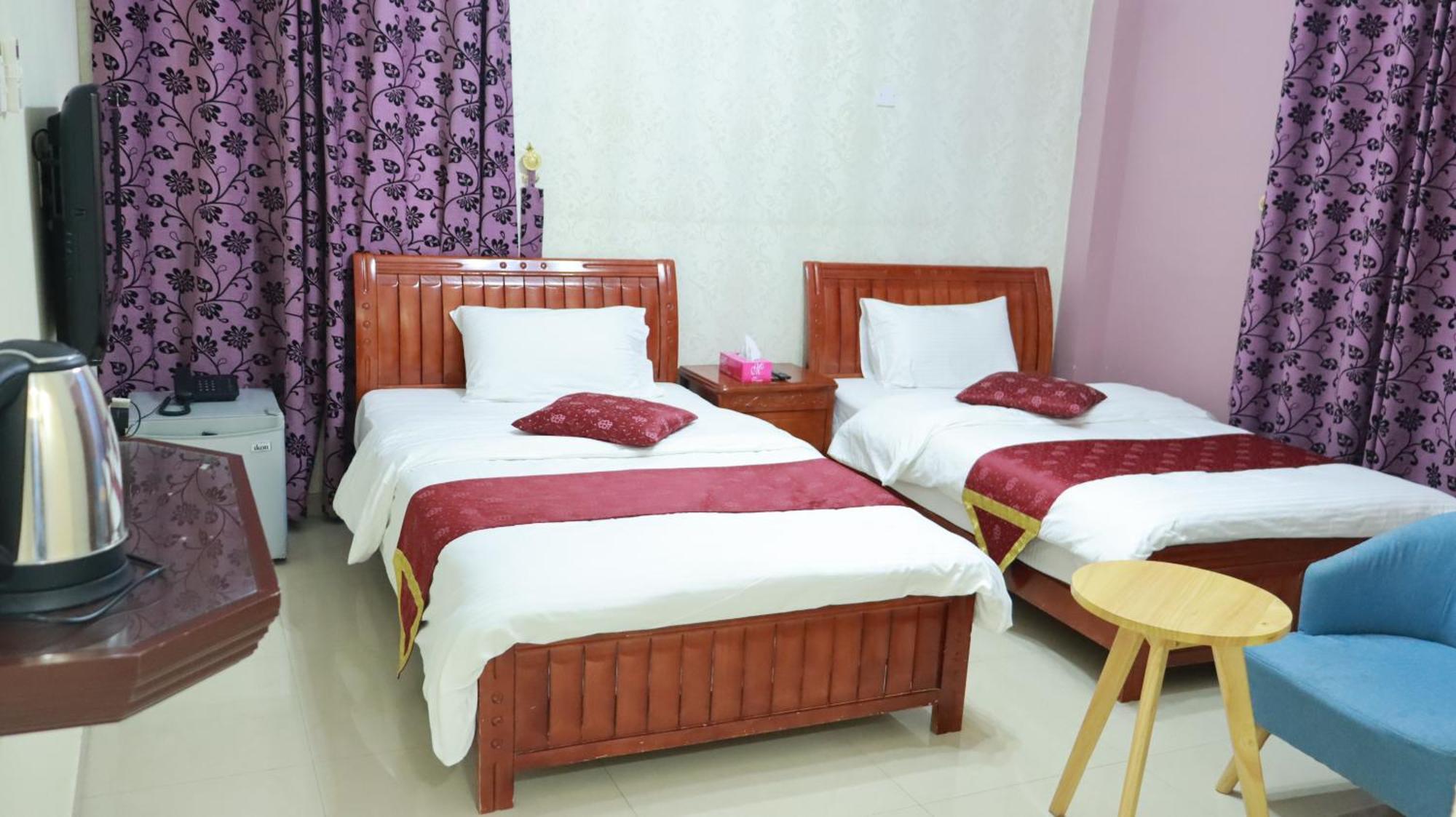 Bahla Hotel And Apartments Ruang foto