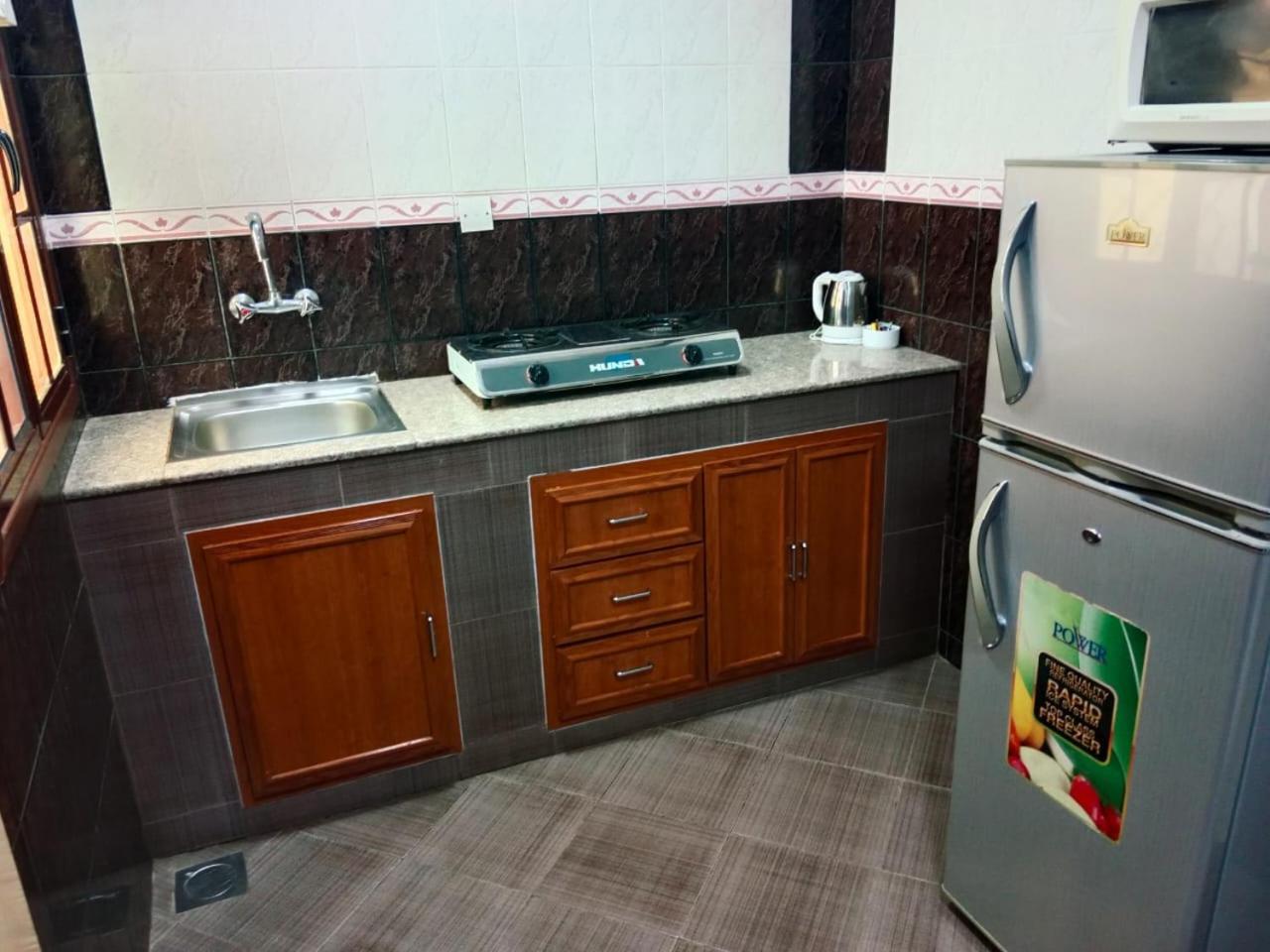 Bahla Hotel And Apartments Bagian luar foto