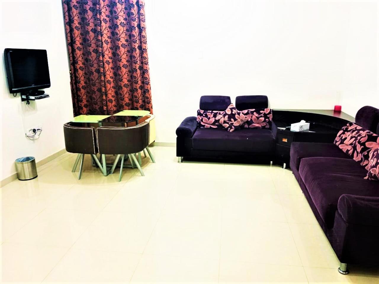 Bahla Hotel And Apartments Bagian luar foto